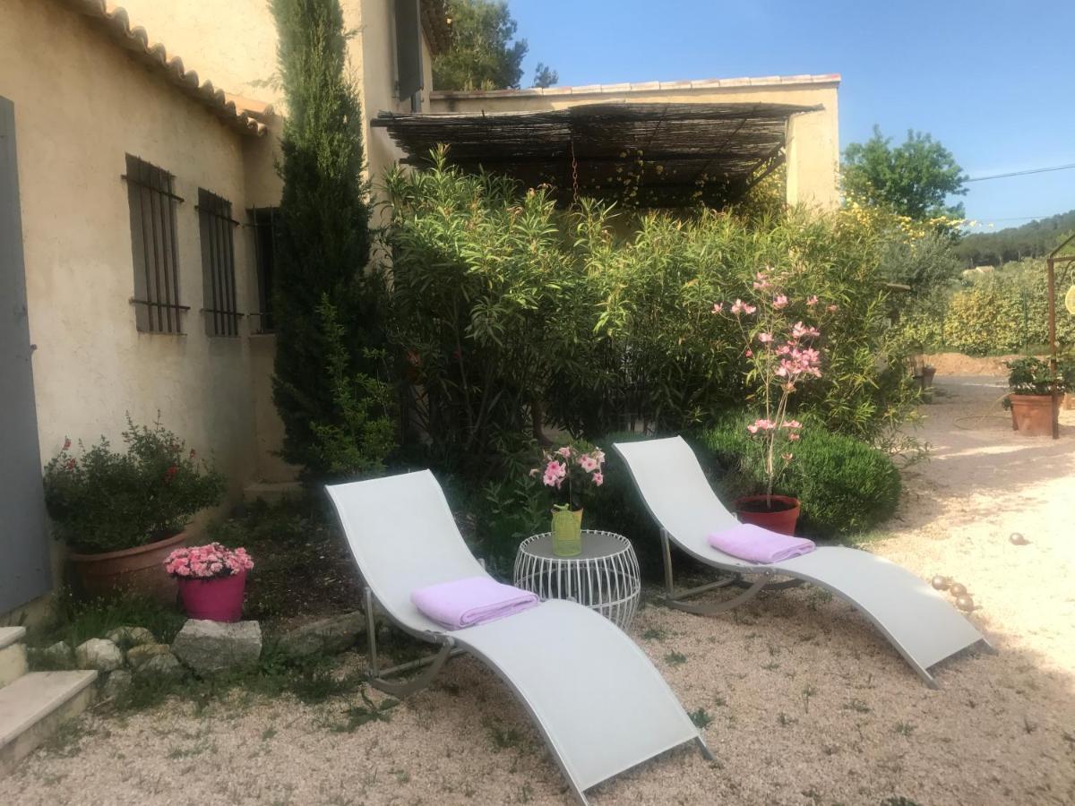 La Petite Garrigue Mérindol Exterior foto